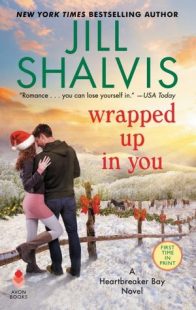BOOK REVIEW & GIVEAWAY: Wrapped Up in You (Heartbreaker Bay #8) by Jill Shalvis